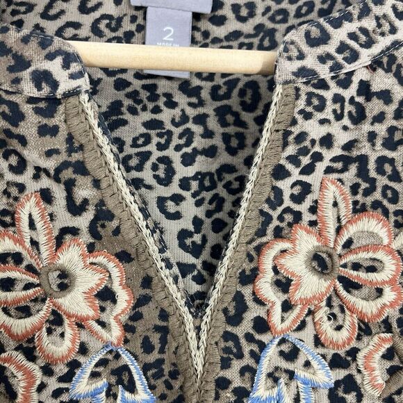 Chicos Top Size Large 2 Womens Brown Sassy Cheetah Popover Floral Embroidered - Picture 6 of 11